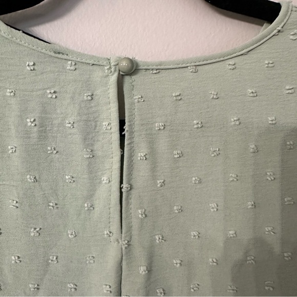 21 Saints Women’s Short Sleeve Sage Green Swiss Dot Babydoll Top Size XL GUC - Picture 7 of 8
